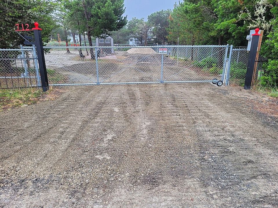2nd image of 712 355th Pl