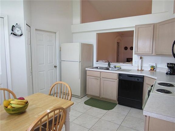 3rd image of 1125 Feather Dr