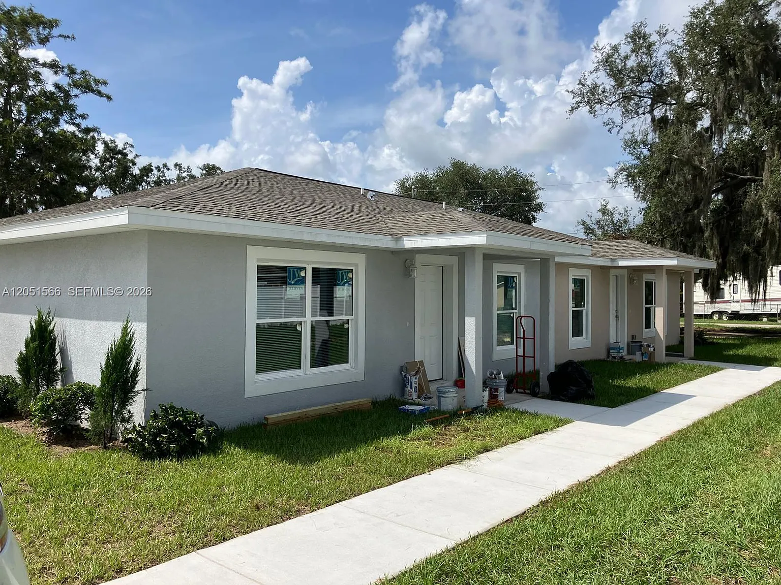 3 bed, 2.0 bath, 1132 sqft, $1,600 — Photo 1