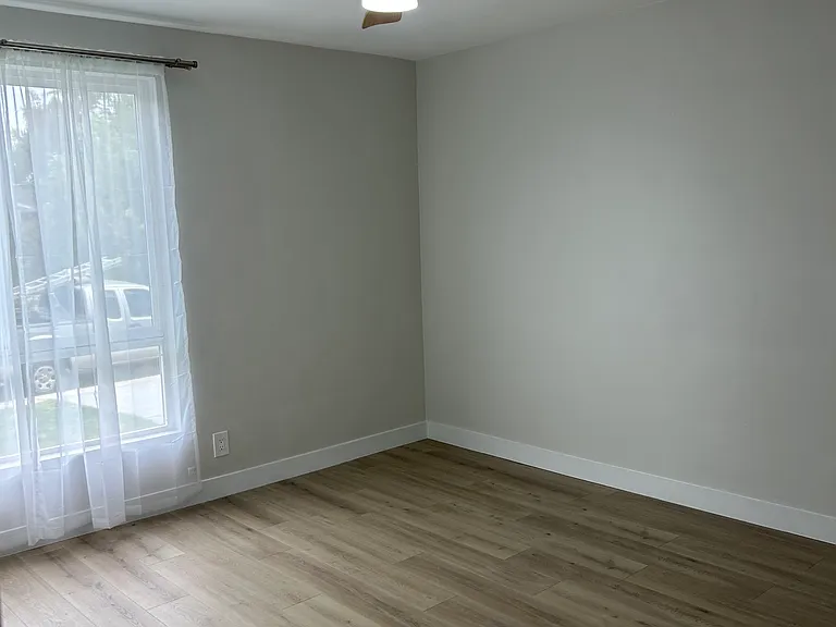 13000 Valleyheart Dr #27 — Photo 11