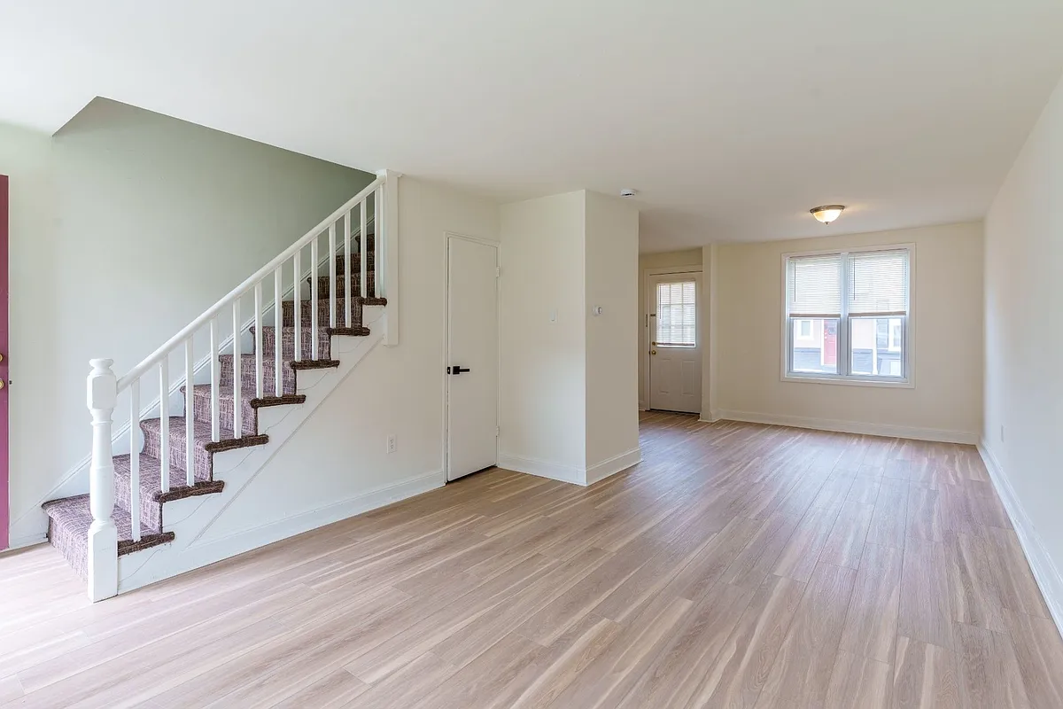 Building Photo - Moorestown Oaks