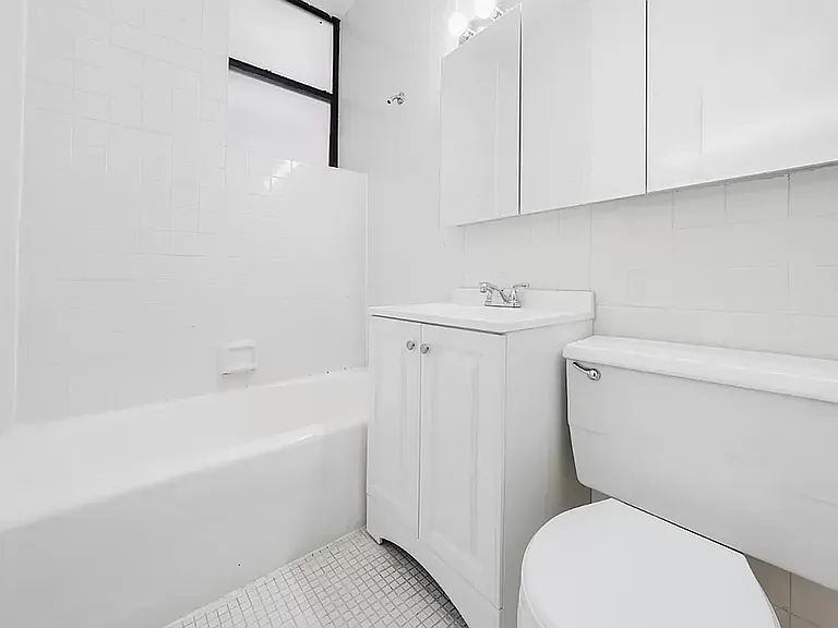 154 W 70th St #9-G — Photo 7