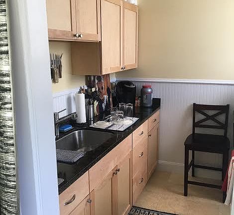 4th image of 399 Steiner St APT 4