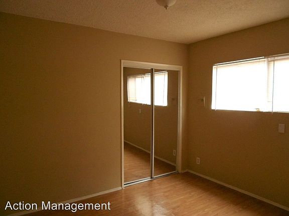 4th image of 1214 Molino Ave APT 2