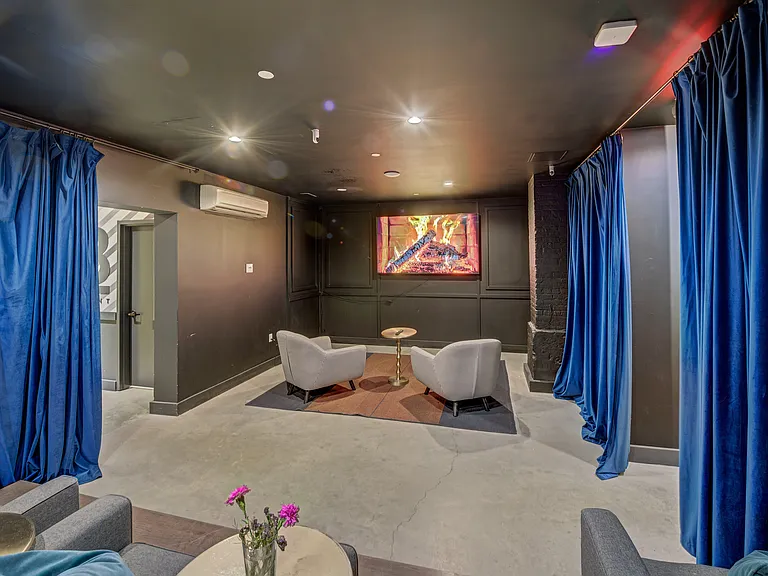 186 N 6th St #401 — Photo 25