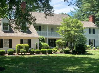 5 Devon Dr, New Hope, PA 18938