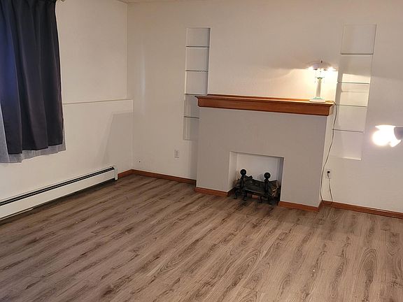 3rd image of 1040 Alderson Ave #4