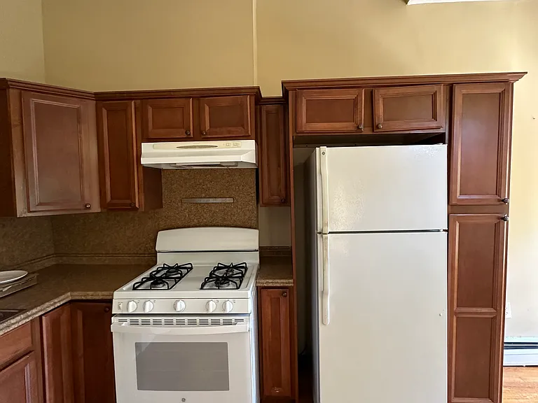208 Wooster St #1 — Photo 1