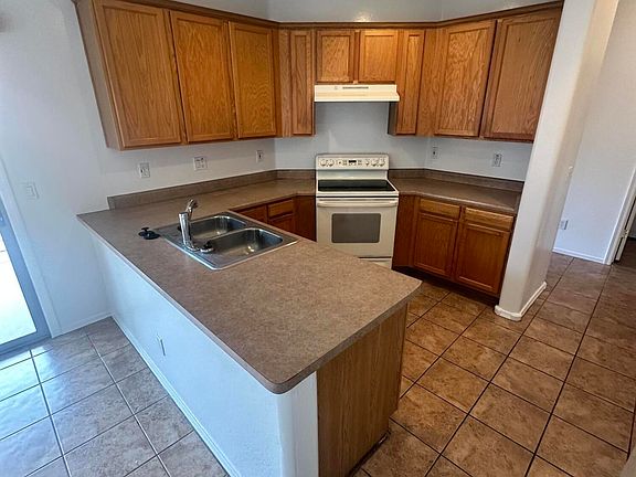 5th image of 44 S Greenfield Rd Unit 9
