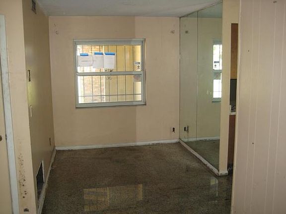 2nd image of 6331 Spanish Oak Dr