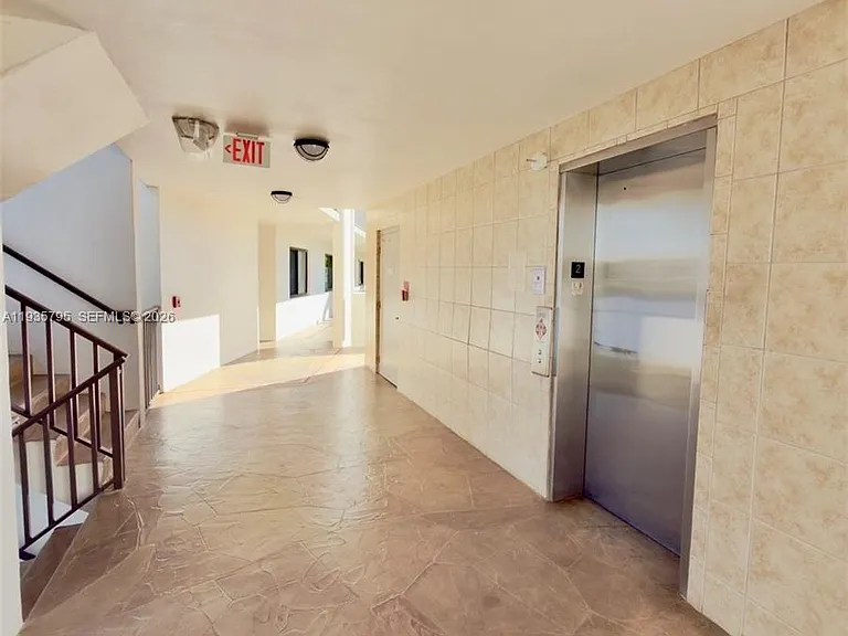 10426 E Clairmont Cir #212 — Photo 32
