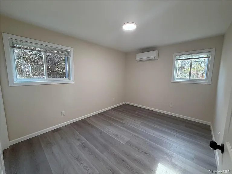 14 Cornwall Ln — Photo 8
