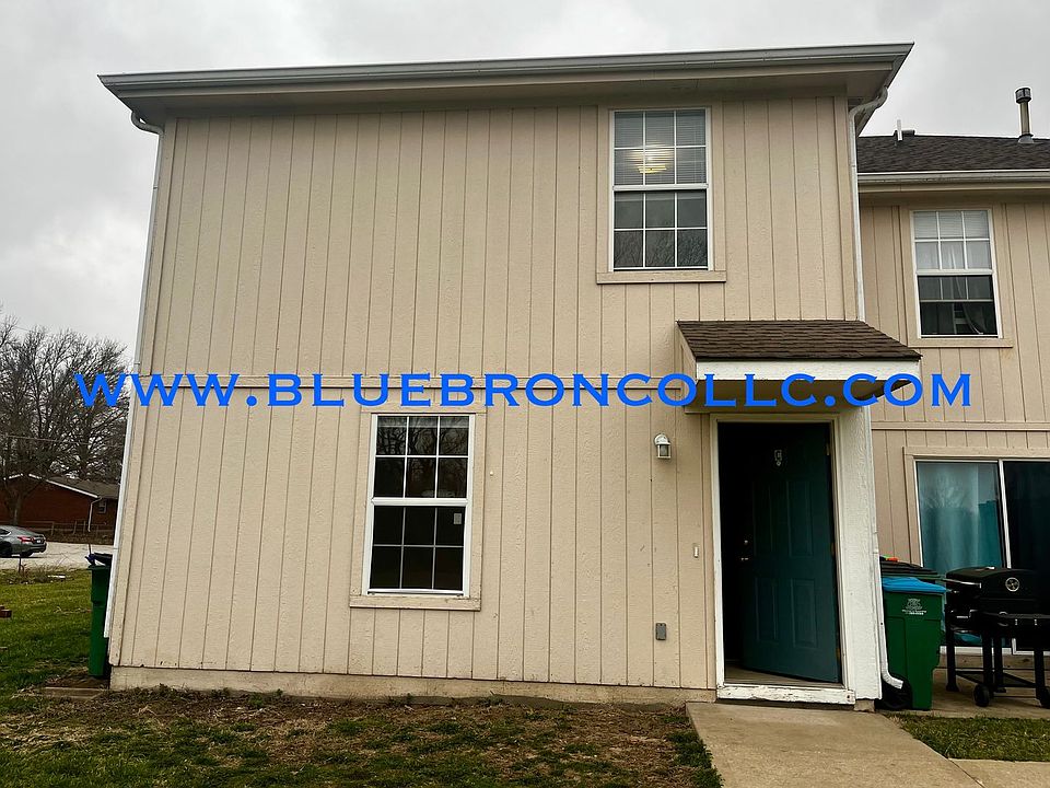 1st image of 611 Willow Ln APT C