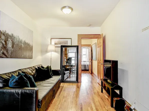 314 6th Street image 16 of 28