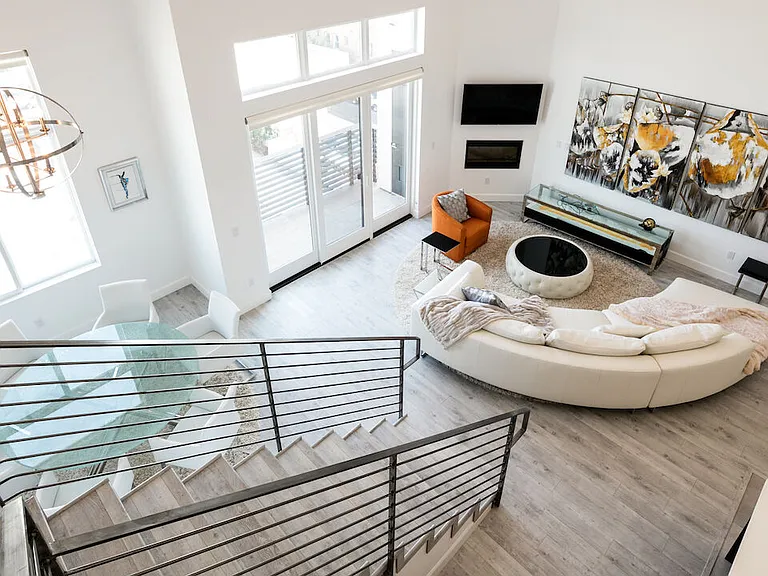 118 S Kenwood St #506 — Photo 9
