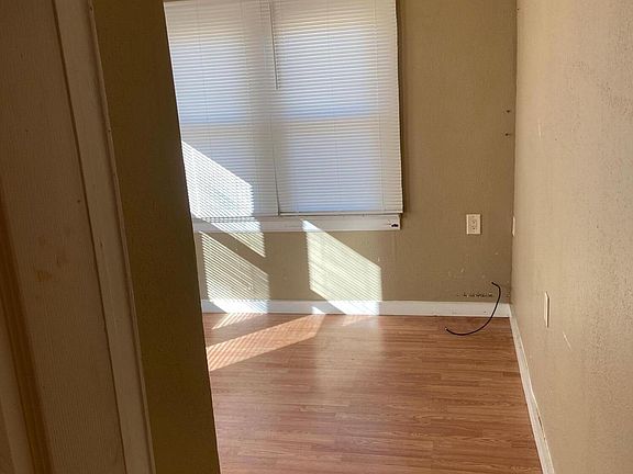 5th image of 309 Lincoln Ave