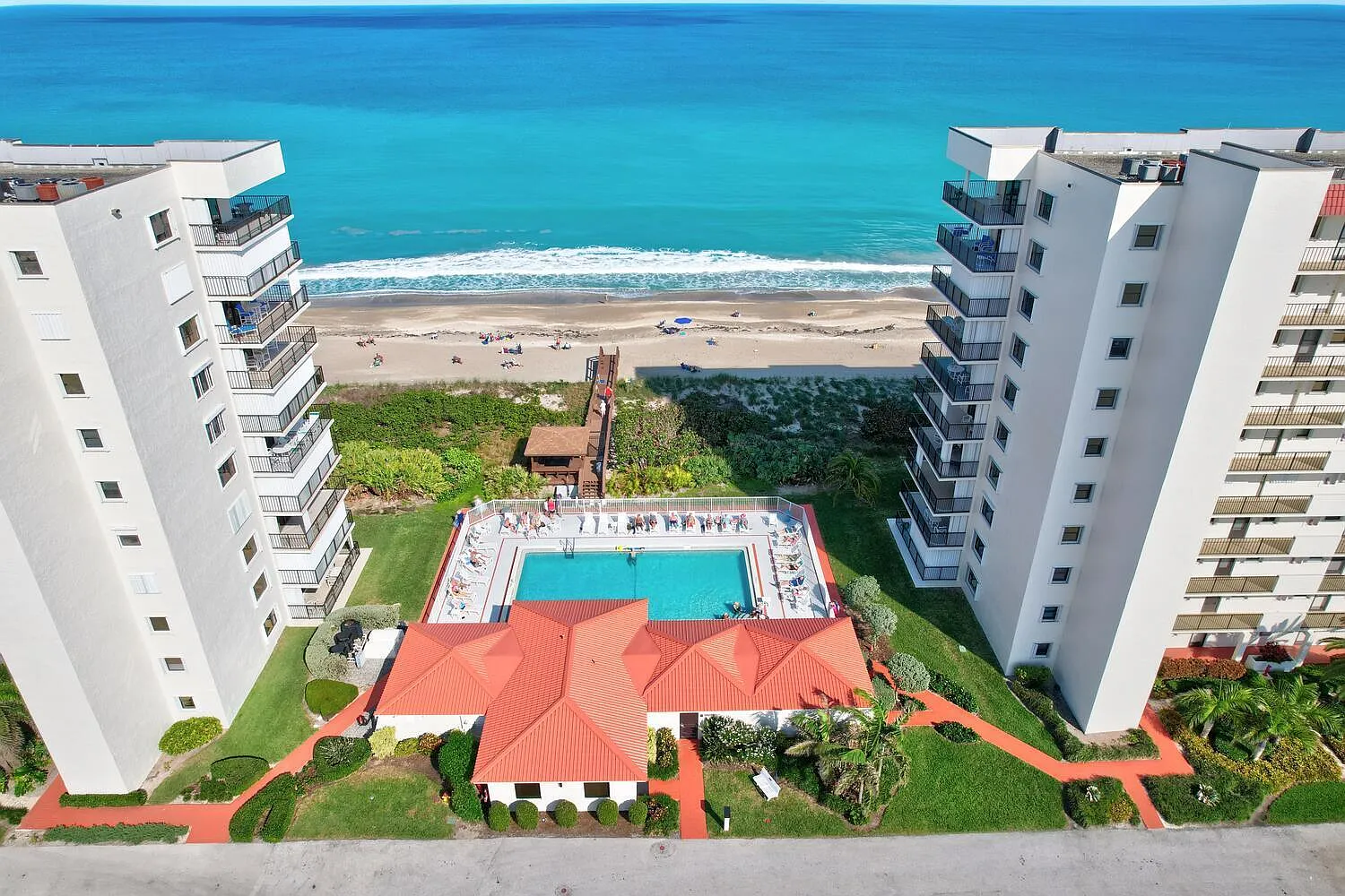 Ocean Towers — Photo 3