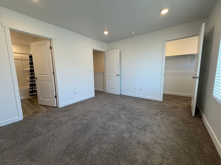 1378 S 3640 E — Photo 10