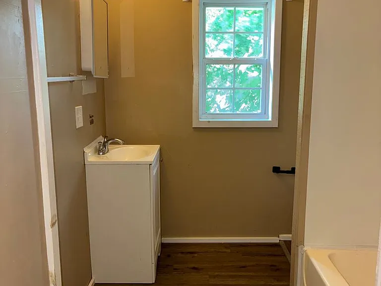 1928 Lexington Avenue — Photo 26
