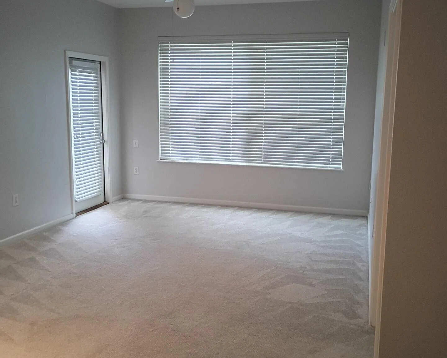 2 bed, 2.0 bath, 1050 sqft, $1,595 — Photo 4