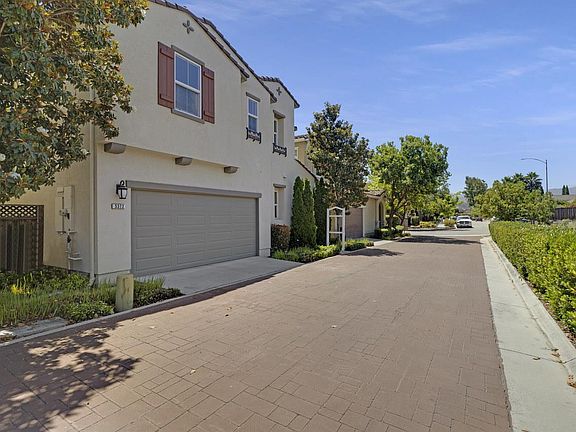 3rd image of 5372 Chesbro Ave