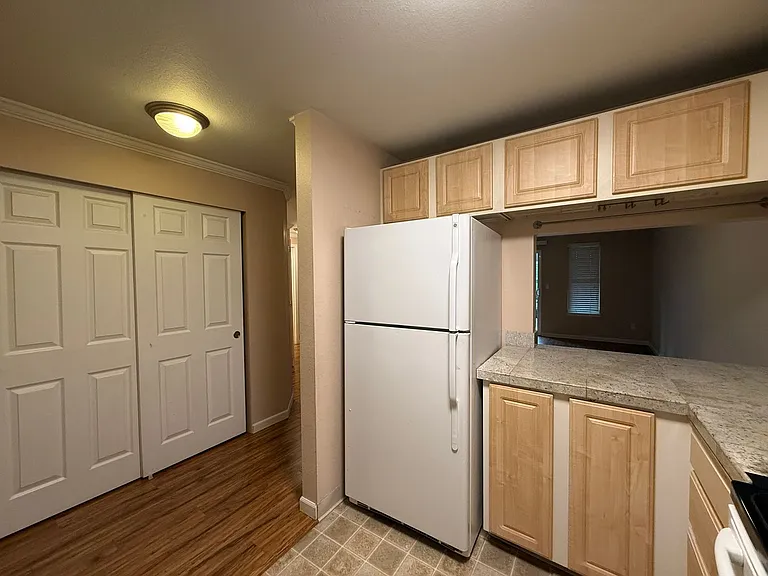 11112 NE 124th Ln #D114 — Photo 11