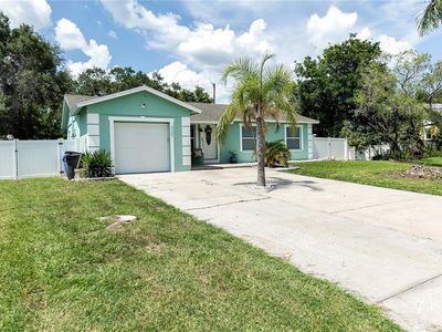 327 Francis Dr, Apollo Beach, FL, 33572