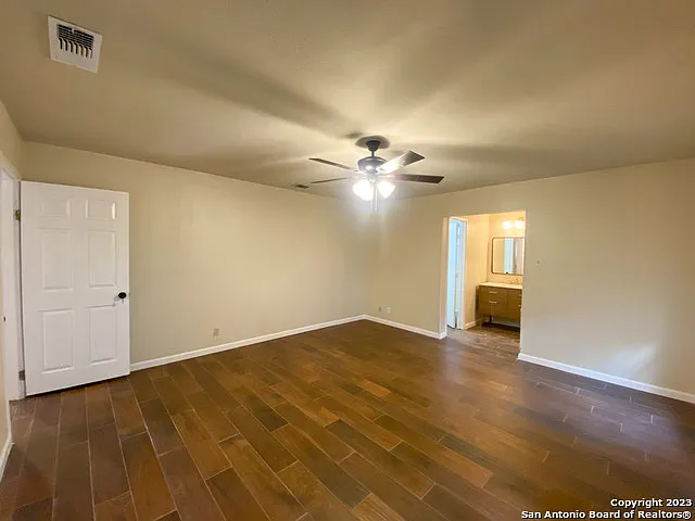 11039 Whisper Valley St — Photo 15