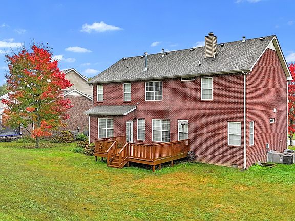 4th image of 904 Inglenook Ct