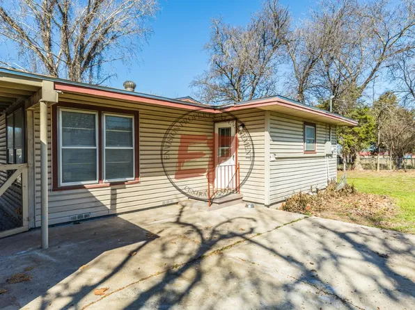 817 Lawrence Dr, Waco, TX 76710