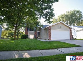 5817 S 7th Street Ct, Lincoln, NE 68512