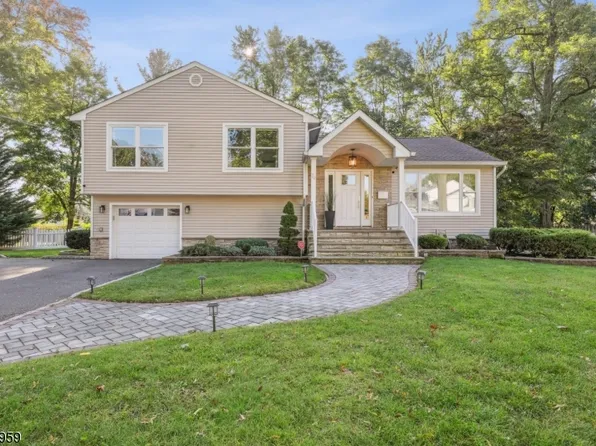 79 Skyline Dr, Clark Twp., NJ 07066