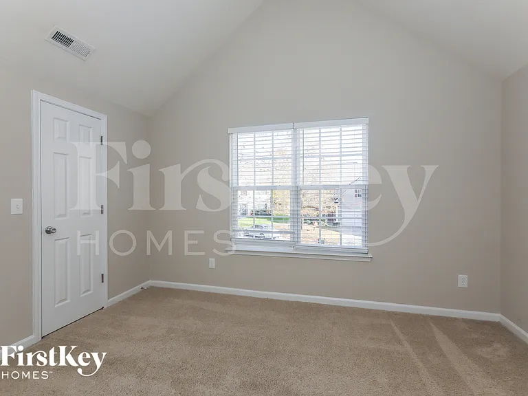 5911 Parkstone Dr — Photo 15