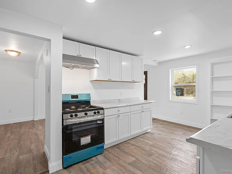 2 Benview Rd — Photo 8
