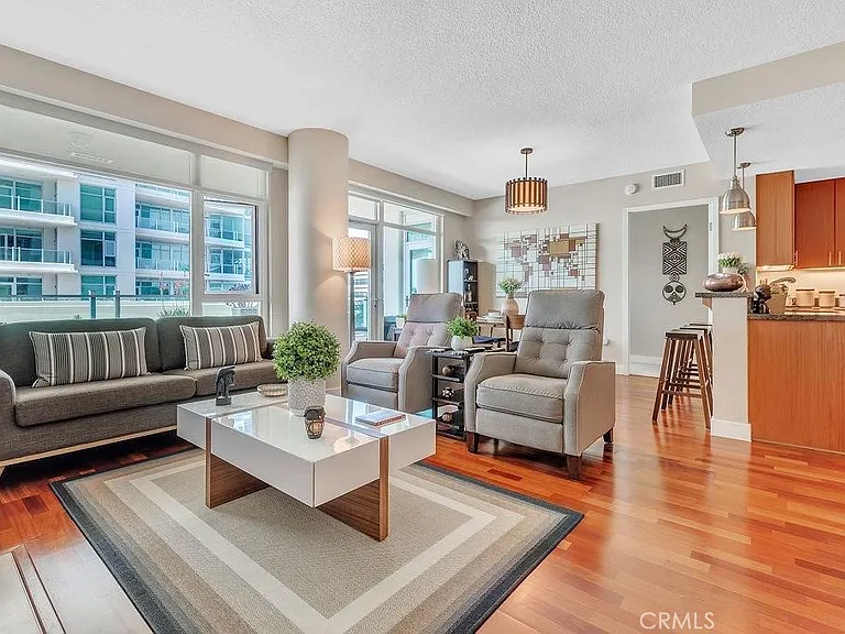 3141 Michelson #507 — Photo 2