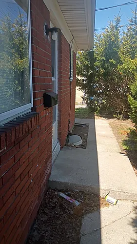 251 Graham St Photo 1
