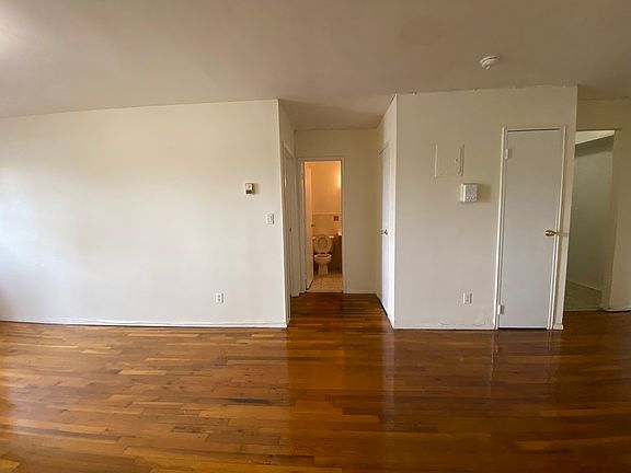 5th image of 85-82 Eliot Ave #C
