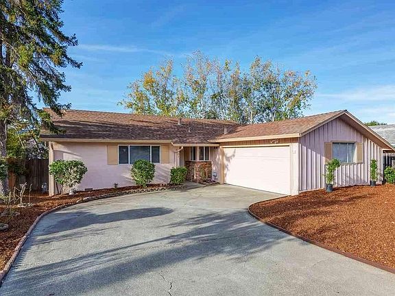 3rd image of 4926 Sweetwood Dr