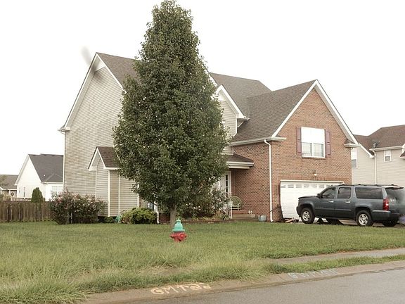 3rd image of 849 Samantha Ln