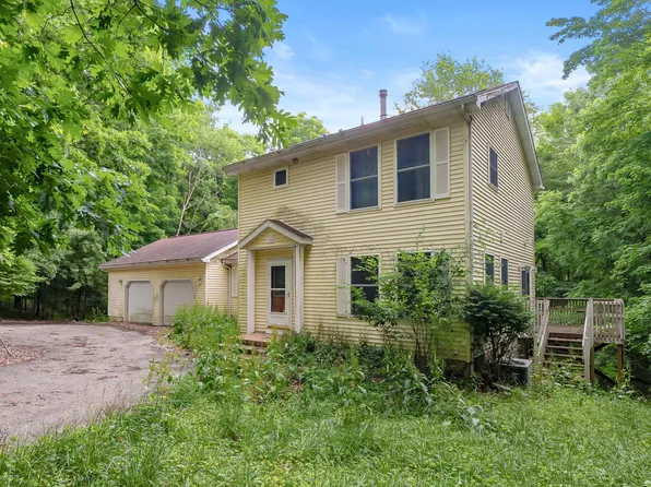 7906 N 43rd St, Augusta, MI 49012