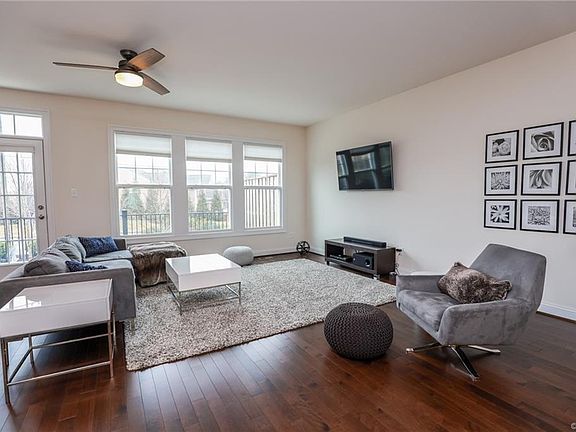 4th image of 5432 Hickory Place Way