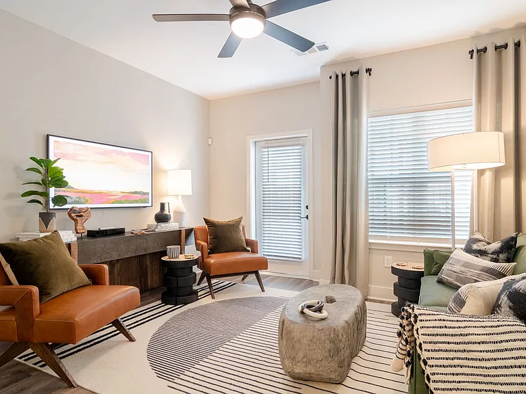 Treesort Luxury Living — Photo 27