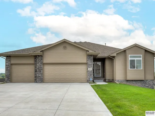 12933 Eagle Cir, Omaha, NE 68142