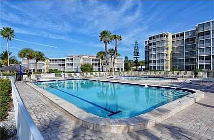 2nd image of 4805 Gulf Of Mexico Dr Unit 102