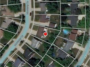 38524 Monterey Dr, Sterling Heights, MI 48312