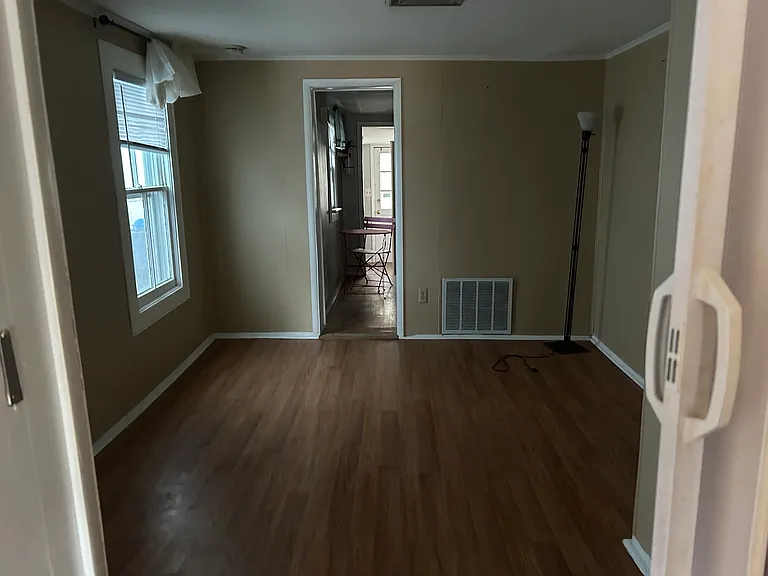 127 Broadway #127 — Photo 8