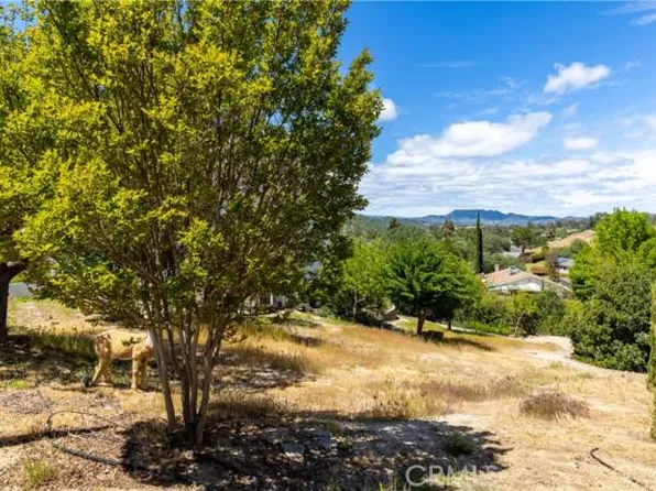 5057 Meadow Lark Ln, Paso Robles, CA 93446