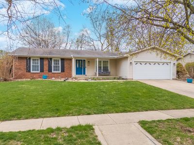 607 Broadmoor Dr, Bloomington, IL, 61704