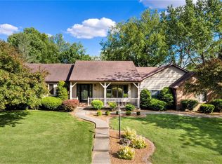 145 Lake Lorraine Dr, Swansea, IL 62226