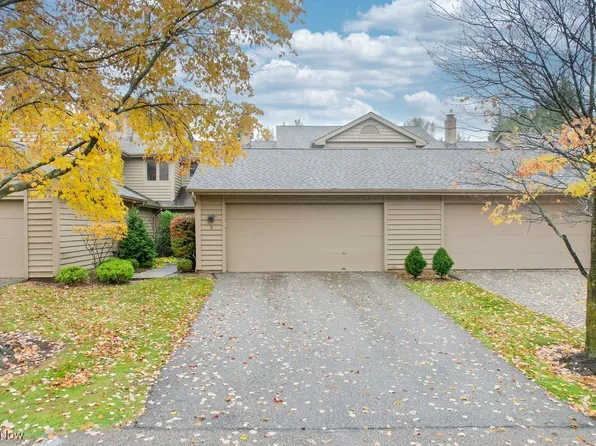 18 Dorset Ct, Beachwood, OH 44122